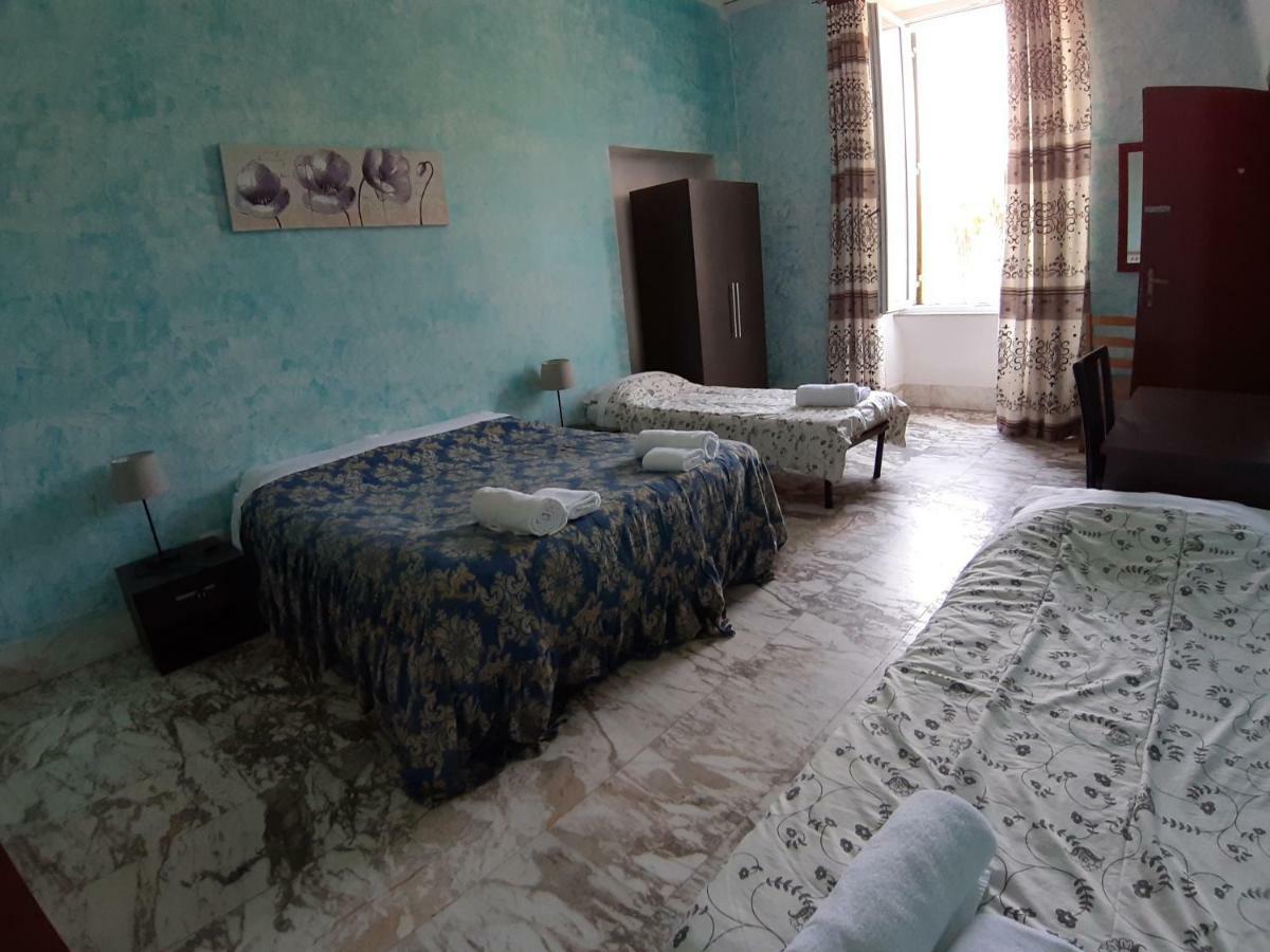 Lucky Stars Guest house 3*